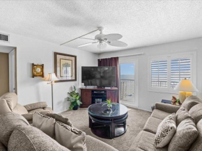 Holiday Surf and Racquet Unit 720